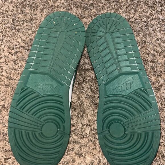 Air Jordan 1 Mid Sonics  (2021) - Picture 5 of 7